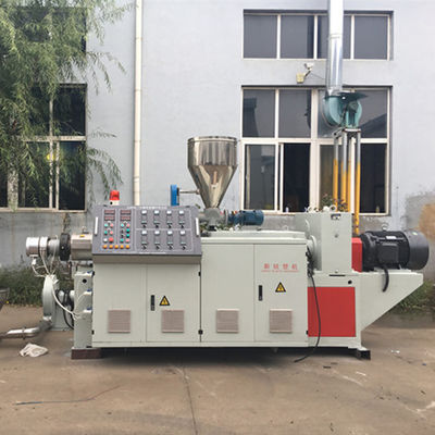 Повторно использовать 150KW расточительствует пластиковое зерно делая машину